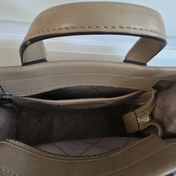 Michael Kors Taupe Leather Satchel with Contrast Stitching - Picture 3 of 8